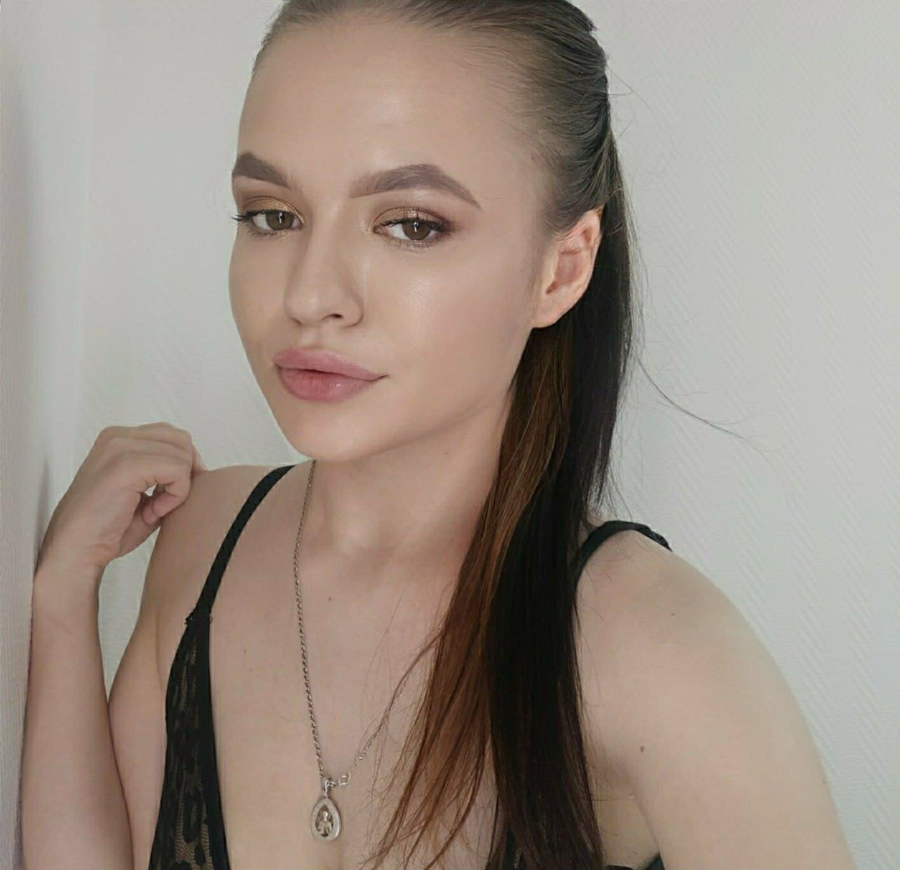 Жанна проститутка интим салон СПб у метро Лиговский проспект шлюхи Санкт Петербурга салон