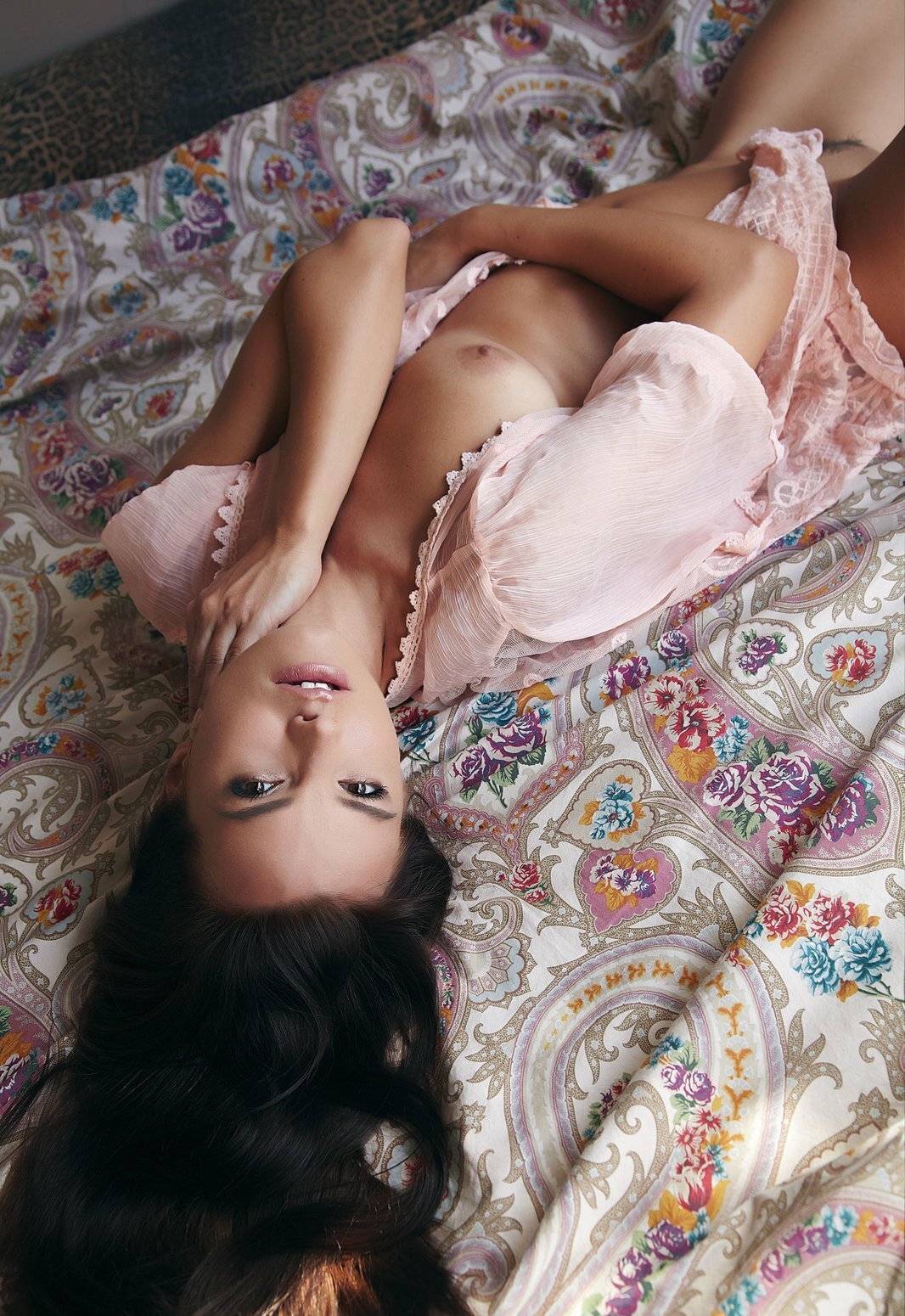 Ирочка индивидуалка СПб у метро Парк Победы индивидуалки дама