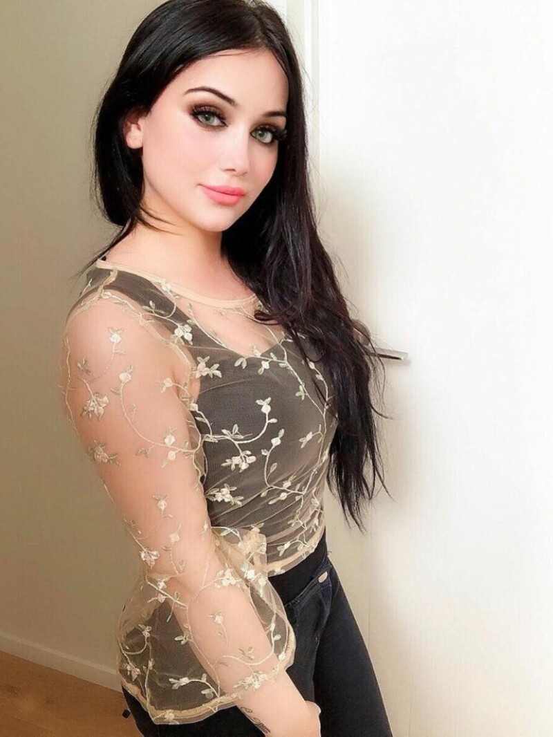 Кристина индивидуалка СПб у метро Электросила 